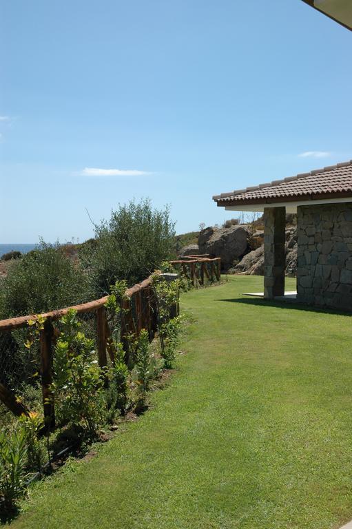 Case Sul Mare Residenze Di Bes Chia Ngoại thất bức ảnh