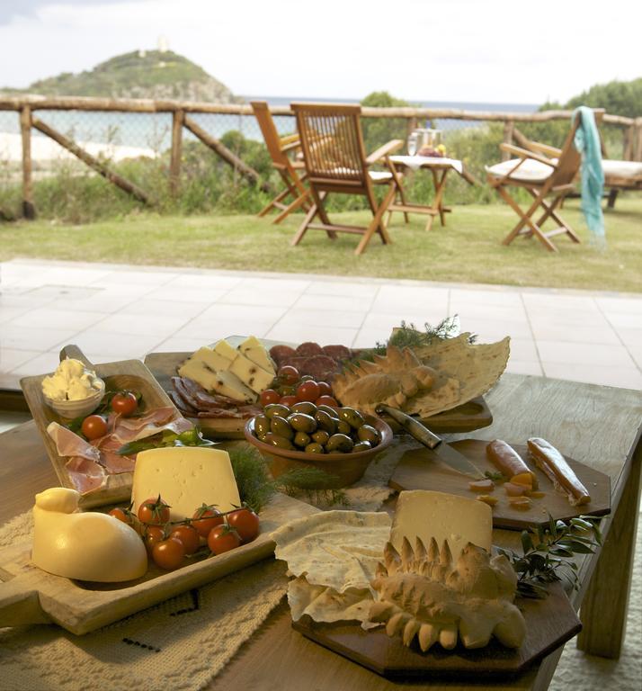 Case Sul Mare Residenze Di Bes Chia Ngoại thất bức ảnh